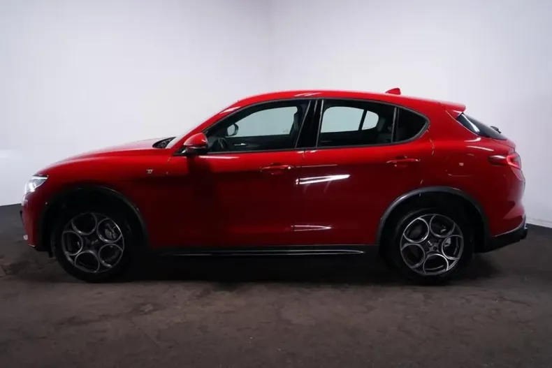 Alfa Romeo Stelvio din 2023 cu 31.469 km - oferta ALF124854 - foto 4