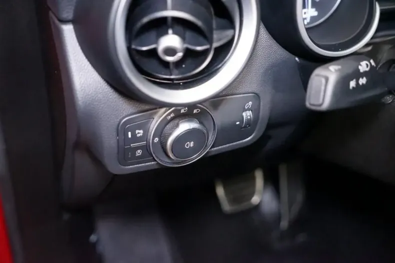 Alfa Romeo Stelvio din 2023 cu 31.469 km - oferta ALF124854 - foto 15