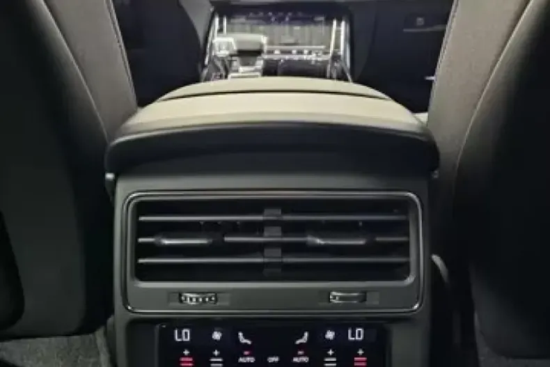 Audi Q7 din 2025 cu 28.733 km - oferta AUD124920 - foto 11