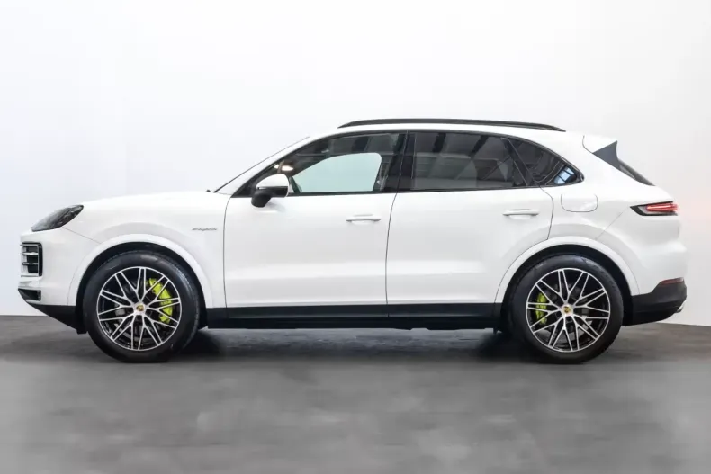 Porsche Cayenne din 2024 cu 11.907 km - oferta POR124926 - foto 2