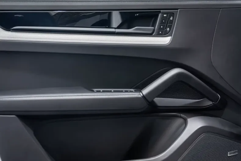 Porsche Cayenne din 2024 cu 11.907 km - oferta POR124926 - foto 12