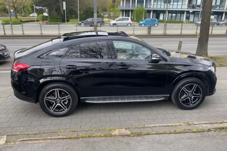 Mercedes-Benz GLE 350 din 2021 cu 7.950 km - oferta MER124984 - foto 21