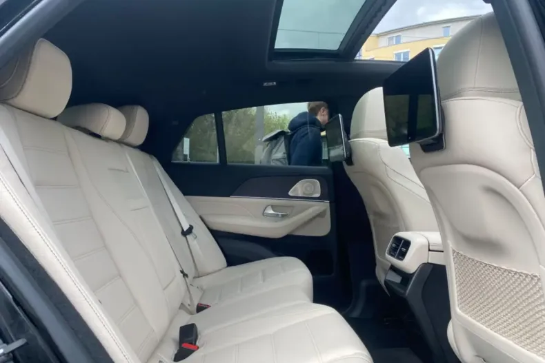 Mercedes-Benz GLE 350 din 2021 cu 7.950 km - oferta MER124984 - foto 27