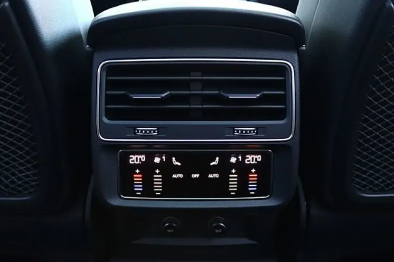 Audi RSQ8 din 2021 cu 76.900 km - oferta AUD124985 - foto 38