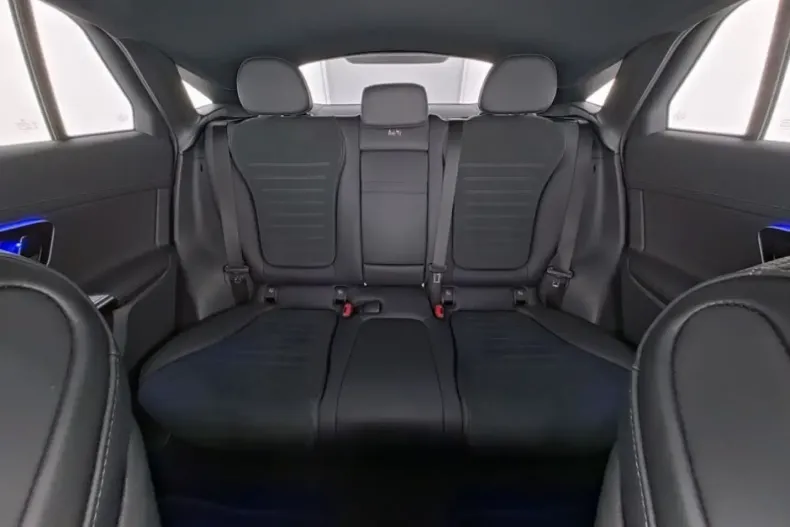 Mercedes-Benz GLC 200 din 2023 cu 21.570 km - oferta MER124986 - foto 8