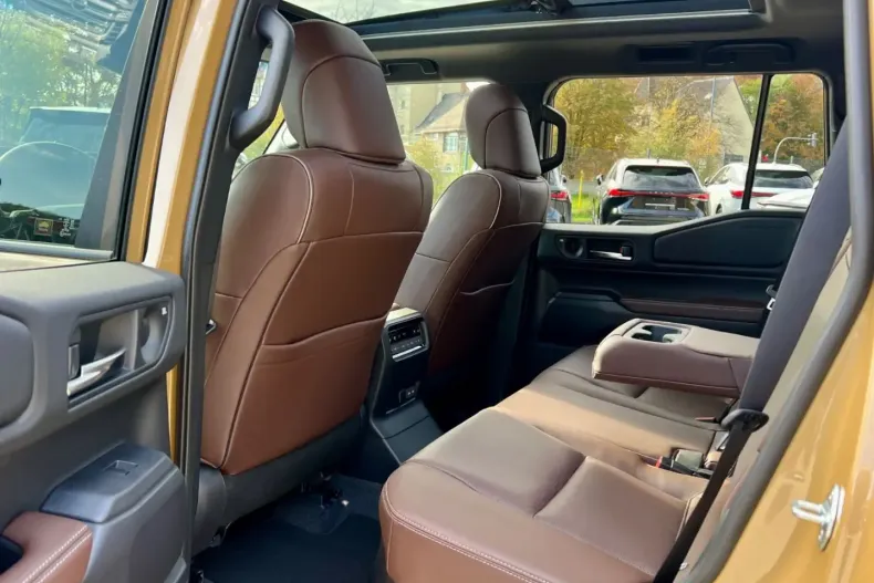 Toyota Land Cruiser din 2024 cu 7 km - oferta TOY124989 - foto 13