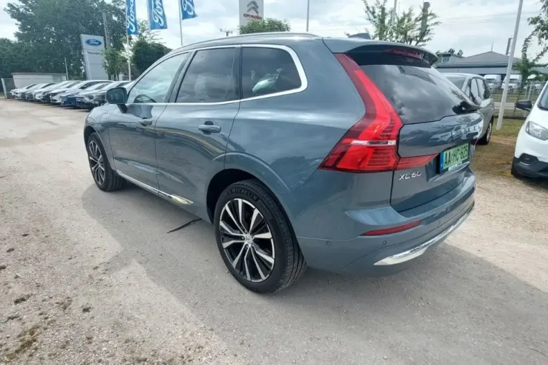 Volvo XC60 din 2022 cu 11.370 km - oferta VOL124991 - foto 4