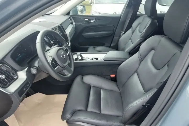 Volvo XC60 din 2022 cu 11.370 km - oferta VOL124991 - foto 9