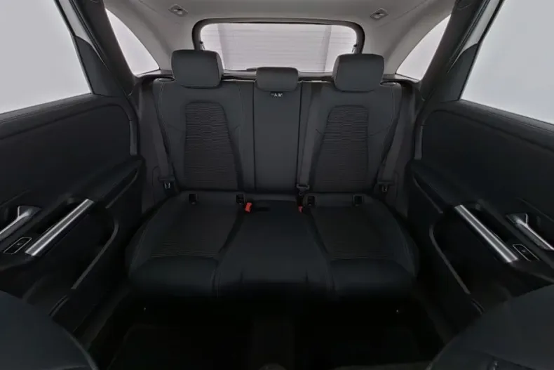 Mercedes-Benz B 250 din 2022 cu 23.535 km - oferta MER124993 - foto 8