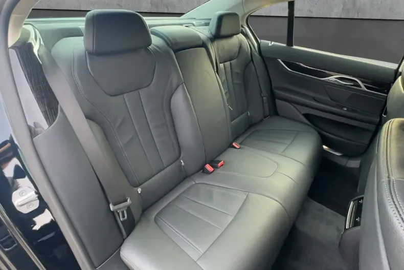 BMW 730 din 2020 cu 74.000 km - oferta BMW125000 - foto 12