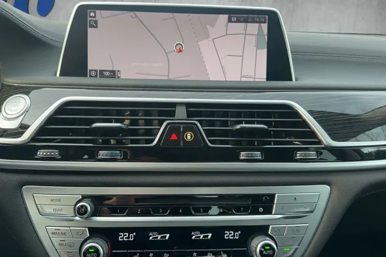 BMW 730 din 2020 cu 74.000 km - oferta BMW125000 - foto 18