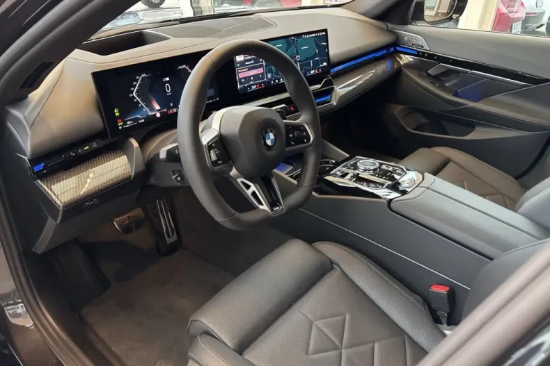 BMW 540 din 2024 cu 6.125 km - oferta BMW125003 - foto 6