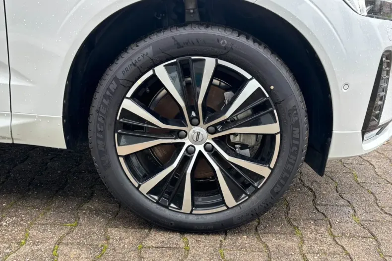 Volvo XC60 din 2024 cu 16.181 km - oferta VOL125005 - foto 9