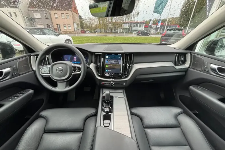 Volvo XC60 din 2024 cu 16.181 km - oferta VOL125005 - foto 10