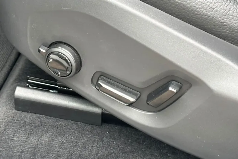 Volvo XC60 din 2024 cu 16.181 km - oferta VOL125005 - foto 26