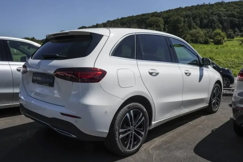 Mercedes-Benz B 250 din 2023 cu 15.200 km - oferta MER125008 - foto 3