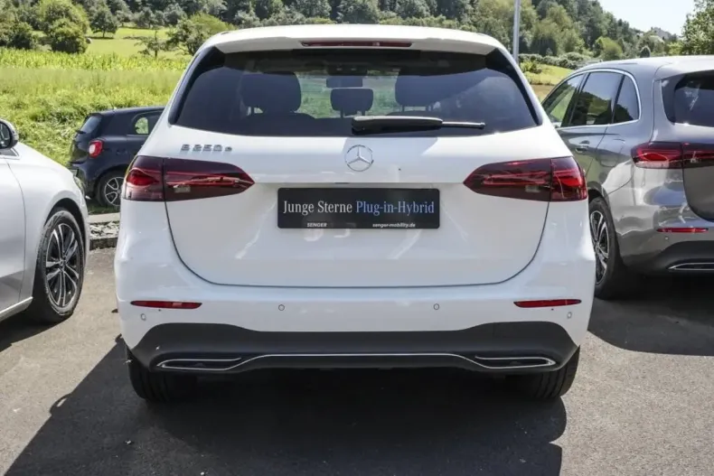 Mercedes-Benz B 250 din 2023 cu 15.200 km - oferta MER125008 - foto 4