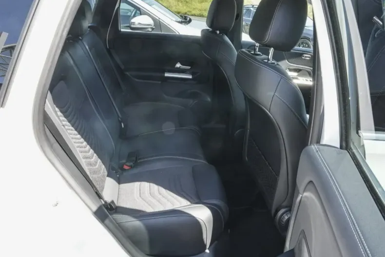 Mercedes-Benz B 250 din 2023 cu 15.200 km - oferta MER125008 - foto 10