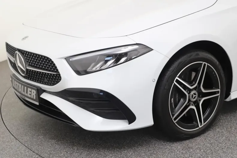 Mercedes-Benz A 250 din 2023 cu 16.681 km - oferta MER125010 - foto 3