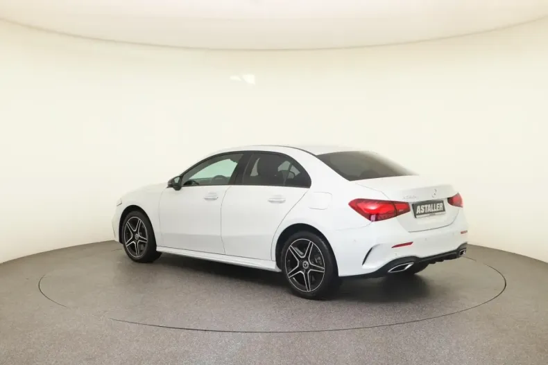 Mercedes-Benz A 250 din 2023 cu 16.681 km - oferta MER125010 - foto 5