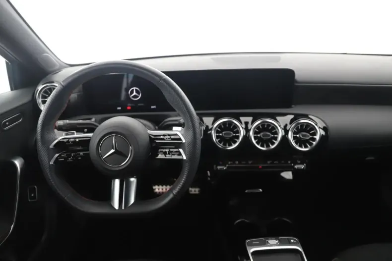 Mercedes-Benz A 250 din 2023 cu 16.681 km - oferta MER125010 - foto 7