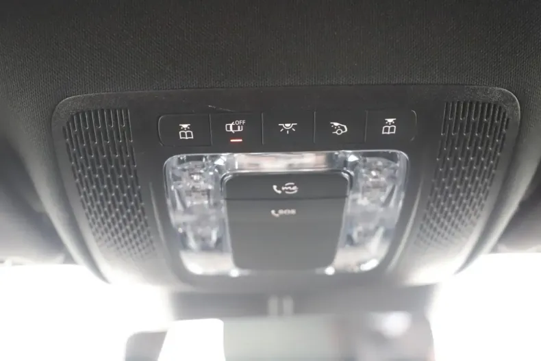 Mercedes-Benz A 250 din 2023 cu 16.681 km - oferta MER125010 - foto 11