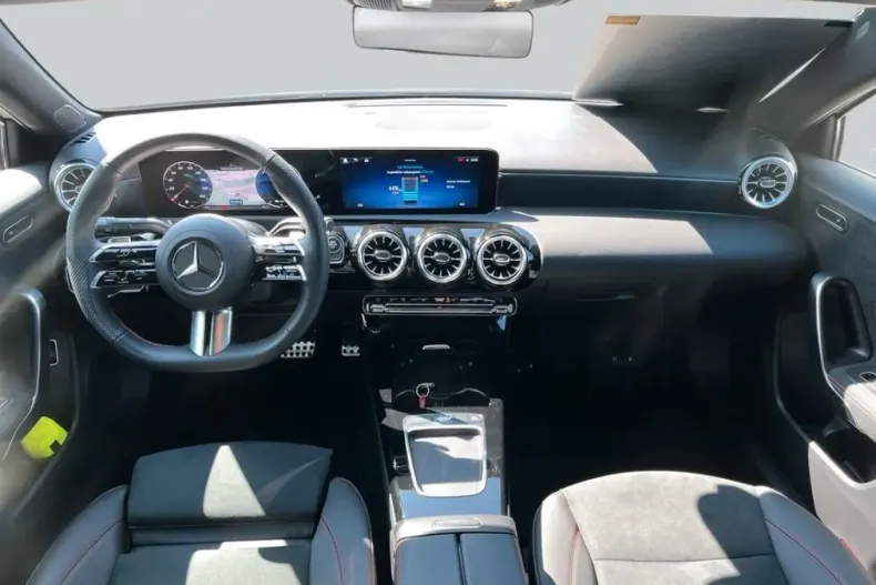 Mercedes-Benz A 250 din 2023 cu 17.036 km - oferta MER125011 - foto 8