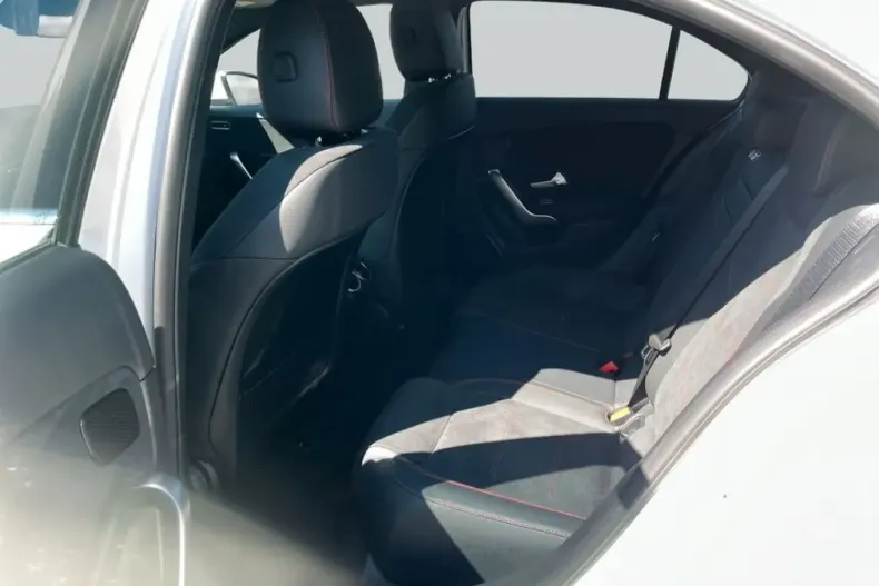 Mercedes-Benz A 250 din 2023 cu 17.036 km - oferta MER125011 - foto 15