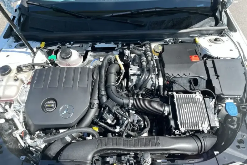 Mercedes-Benz A 250 din 2023 cu 17.036 km - oferta MER125011 - foto 19