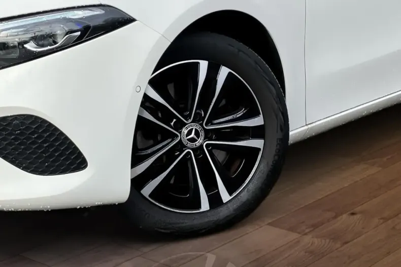 Mercedes-Benz A 250 din 2023 cu 21.900 km - oferta MER125013 - foto 3