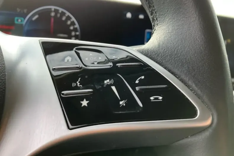 Mercedes-Benz A 250 din 2023 cu 21.900 km - oferta MER125013 - foto 11