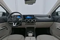 Mercedes-Benz GLA 180 din 2023 cu 7.764 km - oferta MER125015 - foto 5