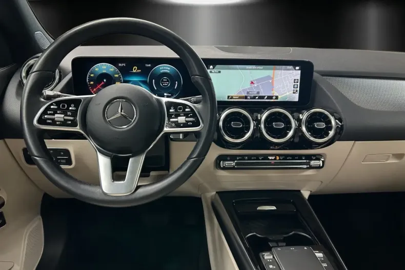 Mercedes-Benz GLA 250 din 2021 cu 23.700 km - oferta MER125016 - foto 7