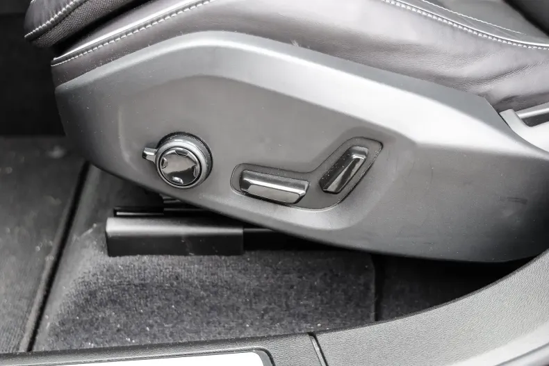 Volvo XC60 din 2023 cu 20.961 km - oferta VOL125021 - foto 12