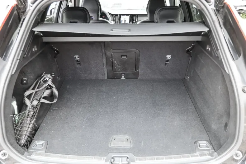 Volvo XC60 din 2023 cu 20.961 km - oferta VOL125021 - foto 15