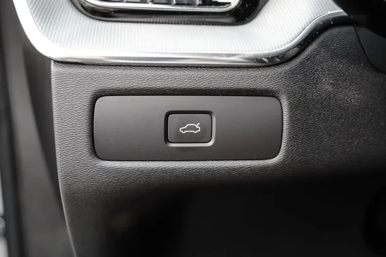 Volvo XC60 din 2023 cu 21.602 km - oferta VOL125022 - foto 11