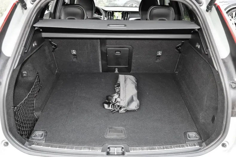 Volvo XC60 din 2023 cu 21.602 km - oferta VOL125022 - foto 15