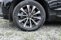 Volvo XC60 din 2023 cu 12.670 km - oferta VOL125027 - foto 3