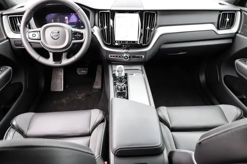 Volvo XC60 din 2023 cu 12.670 km - oferta VOL125027 - foto 5