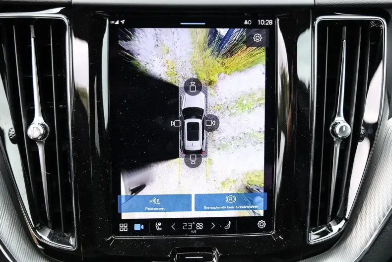 Volvo XC60 din 2023 cu 12.670 km - oferta VOL125027 - foto 11