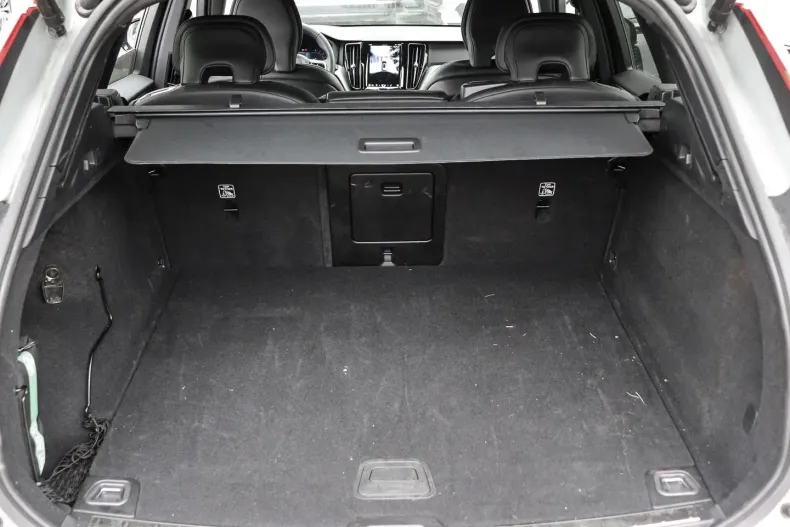 Volvo XC60 din 2023 cu 21.550 km - oferta VOL125028 - foto 15