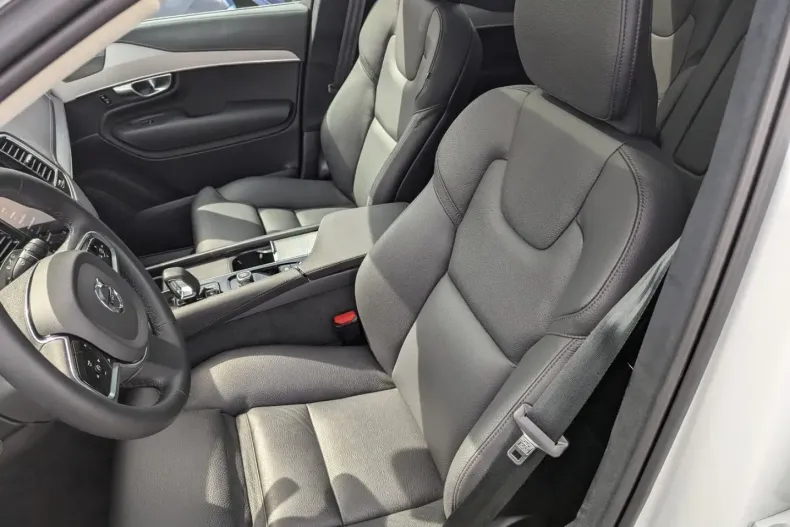 Volvo XC90 din 2023 cu 32.000 km - oferta VOL125031 - foto 17