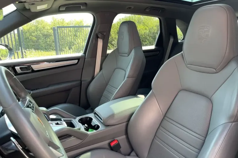 Porsche Cayenne din 2022 cu 24.000 km - oferta POR125044 - foto 7