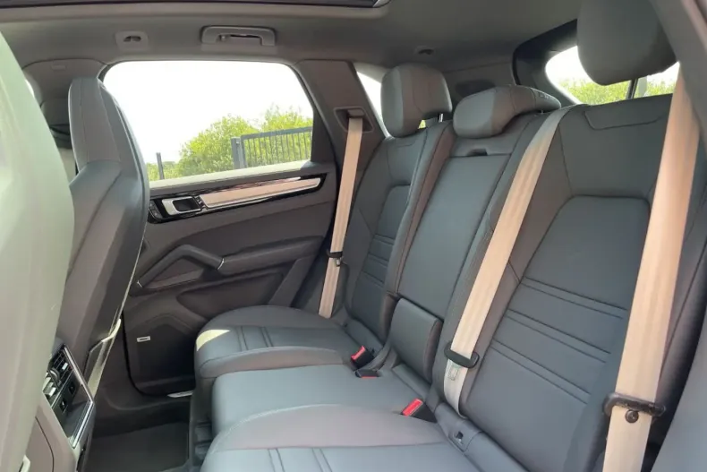 Porsche Cayenne din 2022 cu 24.000 km - oferta POR125044 - foto 10