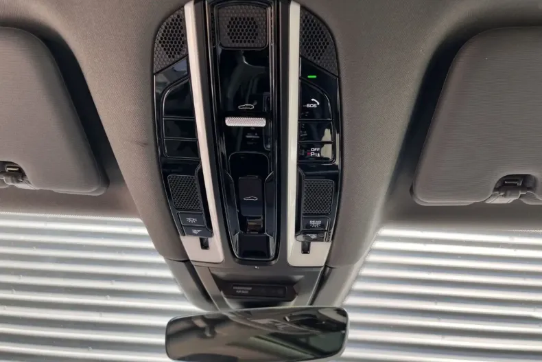 Porsche Cayenne din 2022 cu 24.000 km - oferta POR125044 - foto 16