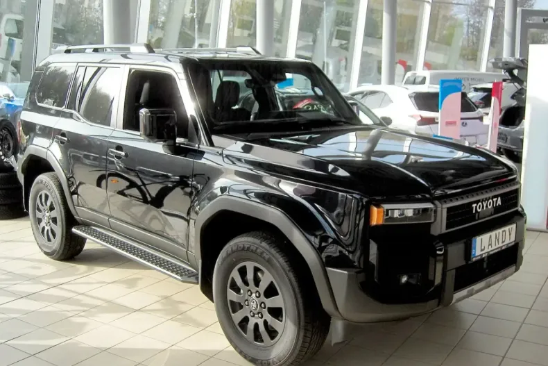 Toyota Land Cruiser din 2024 cu 10 km - oferta TOY125047 - foto 1