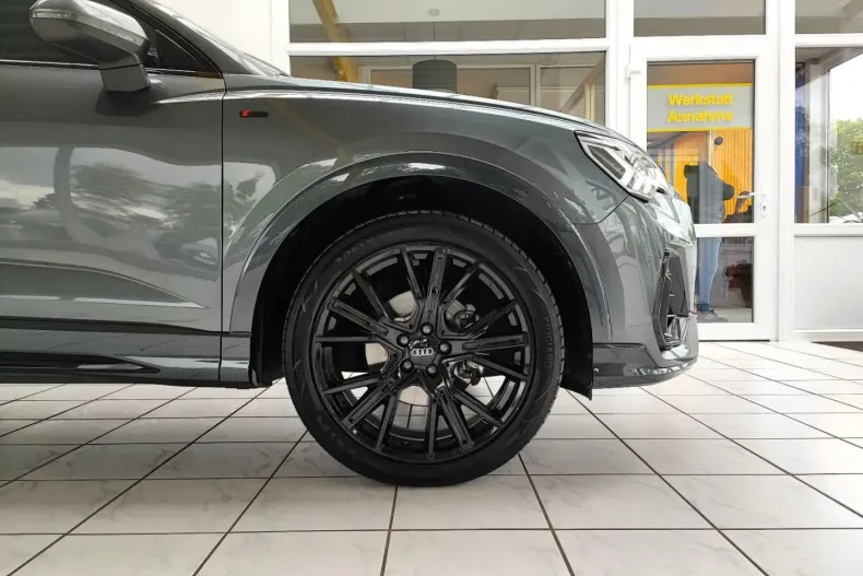 Audi Q3 din 2023 cu 12.720 km - oferta AUD125048 - foto 9