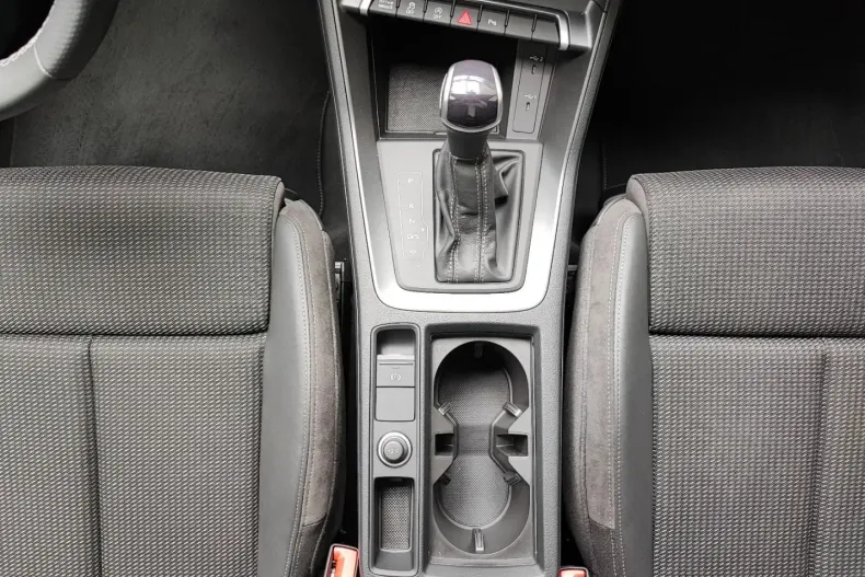 Audi Q3 din 2023 cu 12.720 km - oferta AUD125048 - foto 22