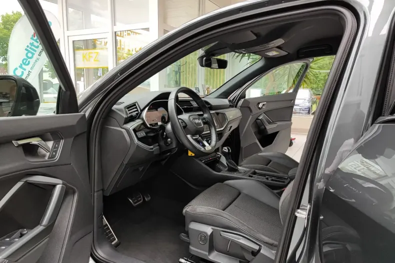 Audi Q3 din 2023 cu 12.720 km - oferta AUD125048 - foto 29