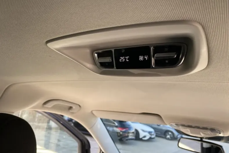 Mercedes-Benz V 250 din 2021 cu 51.600 km - oferta MER125052 - foto 14